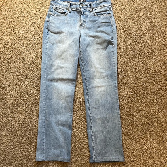 NYDJ Marilyn Straight Jeans Classic Light Wash Stretch Denim LiftTuck Tech 6 - Picture 2 of 6